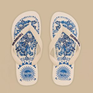 Flora Tapestry Havaianas
 – FARM Rio