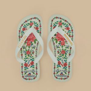 Flower Tapestry Havaianas
 – FARM Rio